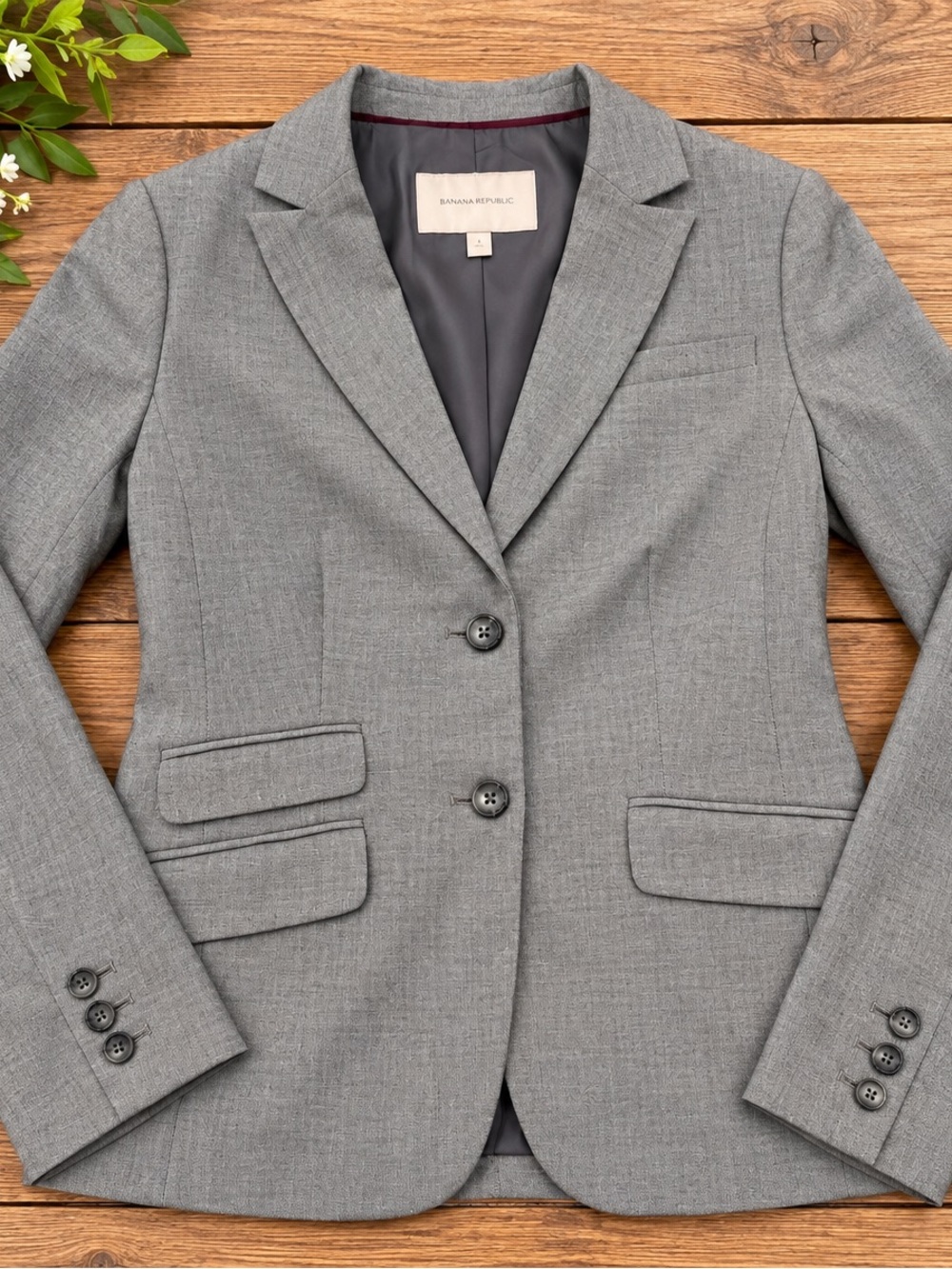 Banana Republic Women's Light Gray Tailored Blazer